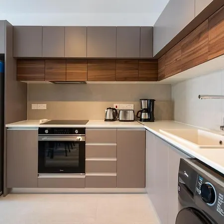 Hazel - 2-bedroom In