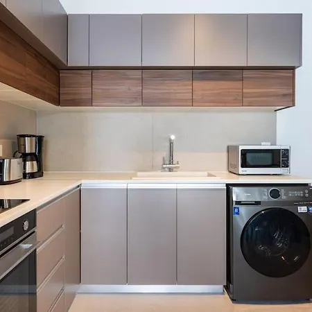 Hazel - 2-bedroom In 拉纳卡